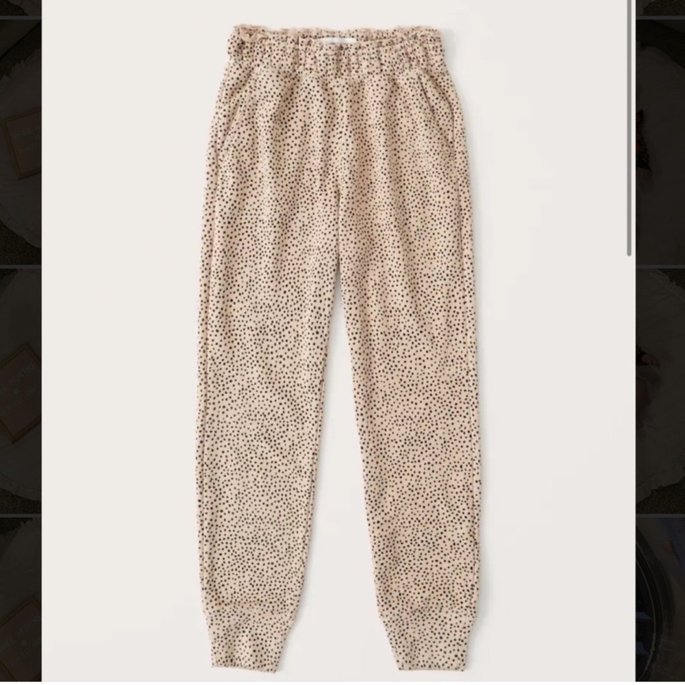 Abercrombie & Fitch Cloud Joggers Soft AF Collection Dot Animal Print size large